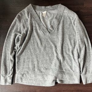 H&M grey sweater